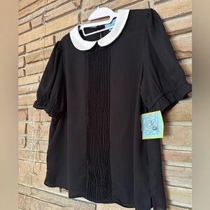 CeCe Medium Black Blouse with White Collar